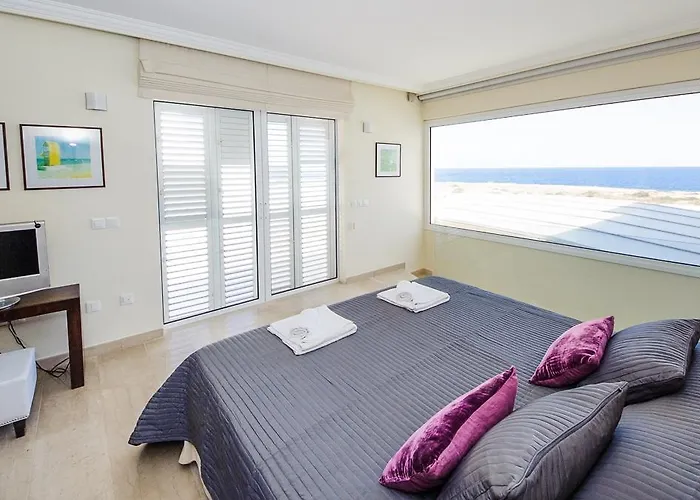 Prázdninový dům Luxury Bay View 28 Right On The Protaras