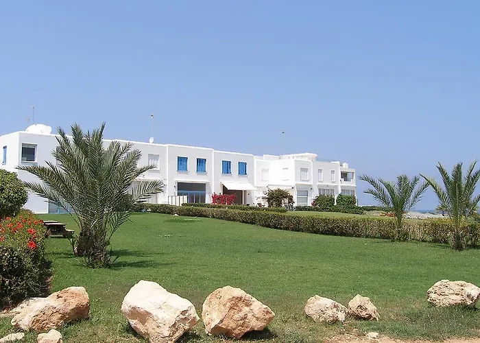 Luxury Bay View 28 Right On The